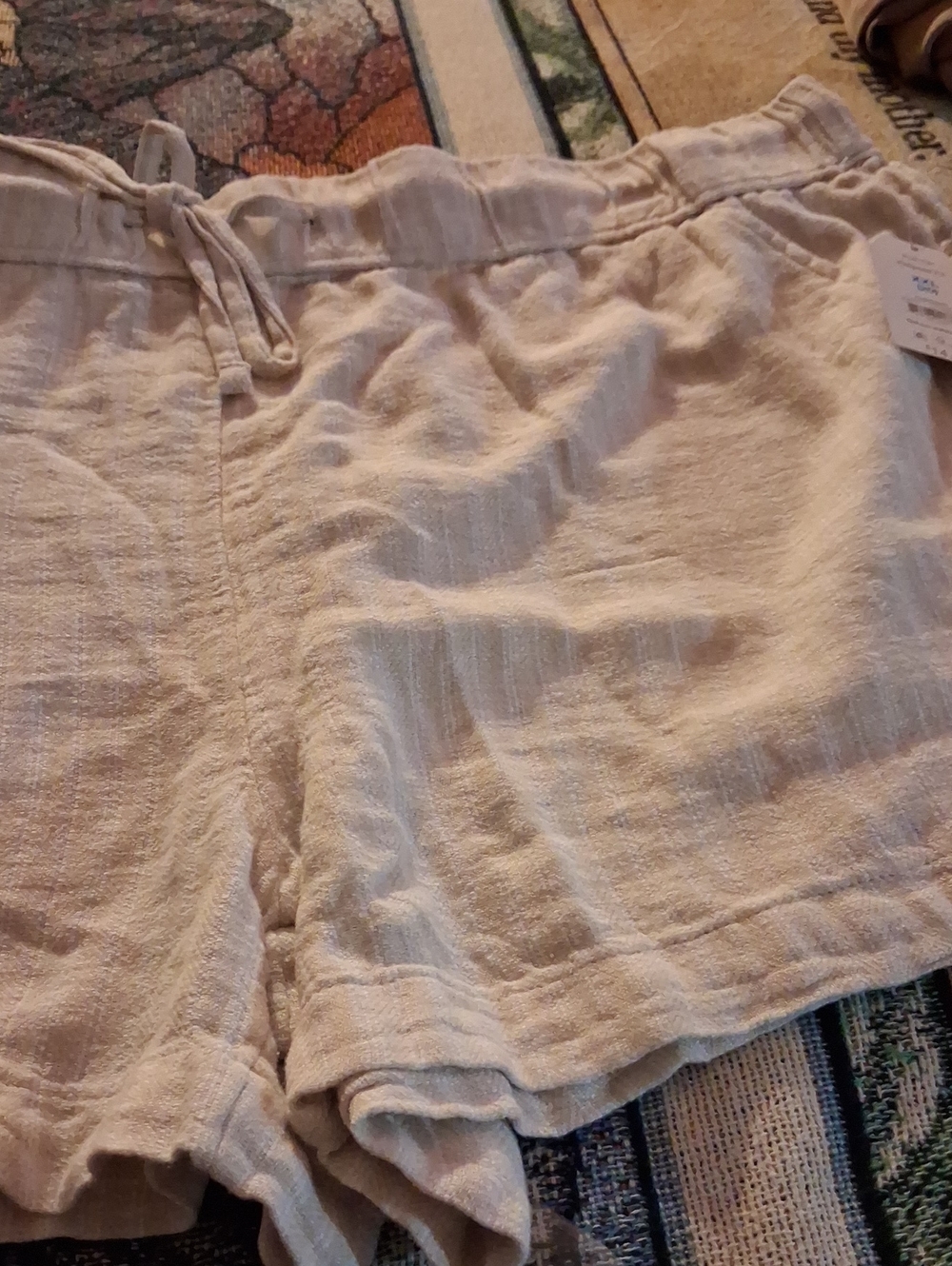 Time and Tru Cream Drawstring Women’s Shorts